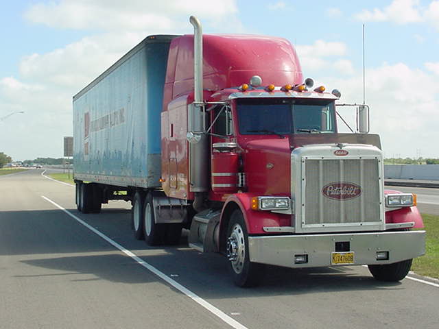 Photo of an 18 Wheeler